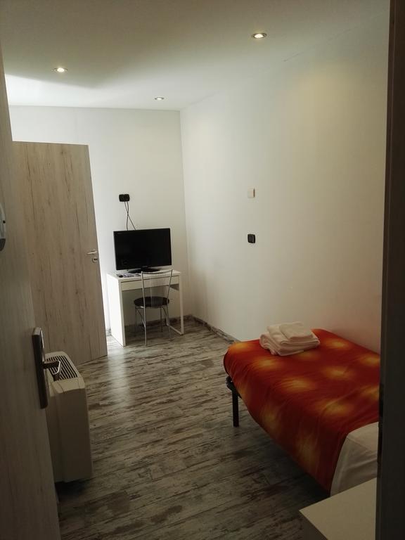 Hotel Paradise Bruzolo ภายนอก รูปภาพ
